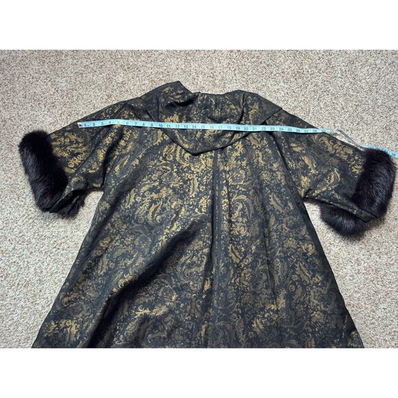 VINTAGE Gold & Black Brocade CLARALURA CALIFORNIA, FUR TRIMMED jacket - Picture 6 of 16